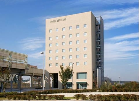 Property building, Day