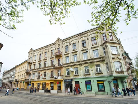Facade/entrance, Street view