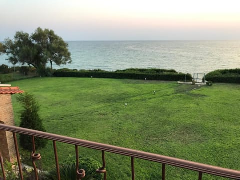 M Varkes Villa Villa in Halkidiki