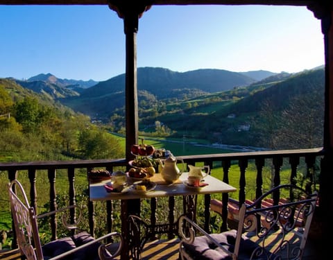 Restaurant/places to eat, Mountain view