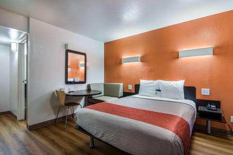 Photo of the whole room, Seating area, On site