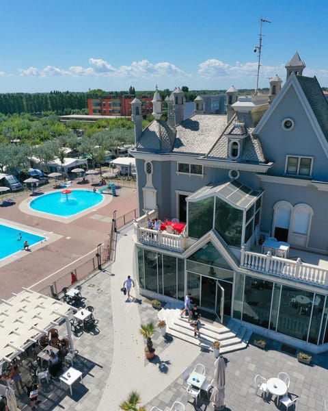 Pool view, Swimming pool