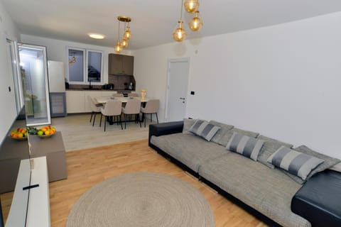 Villa Jovanovic Bed and Breakfast in Kotor Municipality