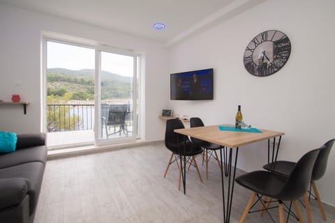 Apartments with sea views Apartment in Dubrovnik-Neretva County