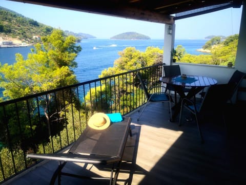 Apartments with sea views Apartment in Dubrovnik-Neretva County