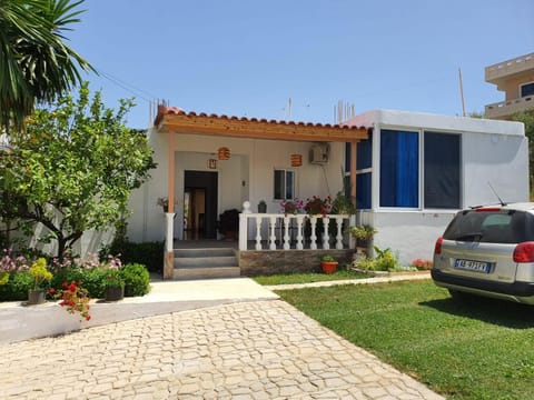 Day, Garden, View (from property/room), Garden view, Parking