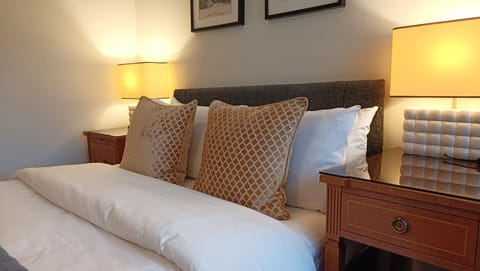 Bed, Decorative detail