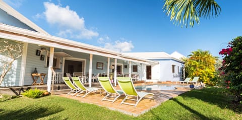 Patio, Garden, sunbed