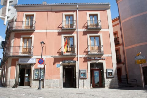 Property building, Facade/entrance