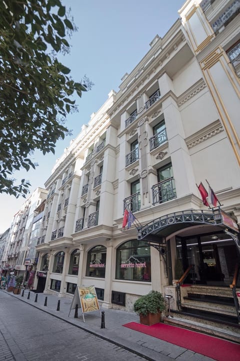 Property building, Facade/entrance, Bird's eye view