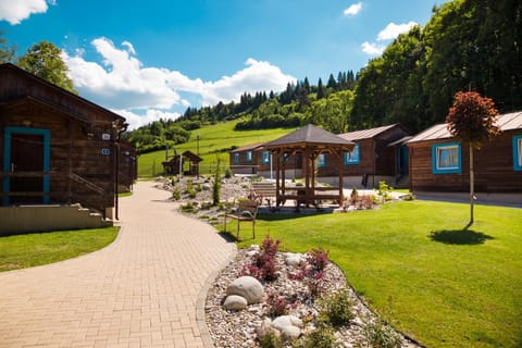 Property building, Facade/entrance, Garden