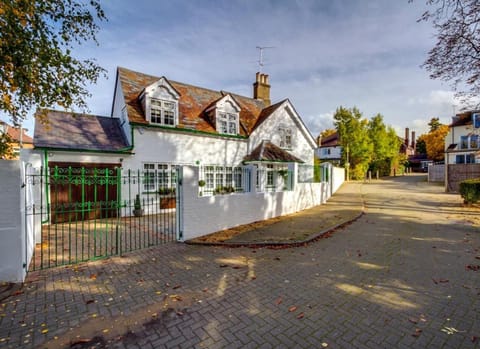 Property building, Neighbourhood, Street view