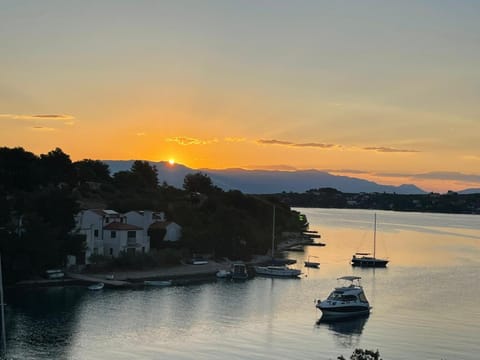 Natural landscape, Sea view, Sunrise