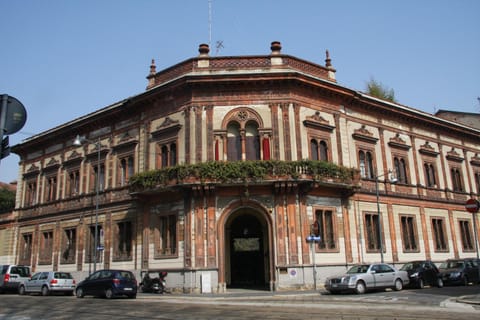 Facade/entrance, Decorative detail