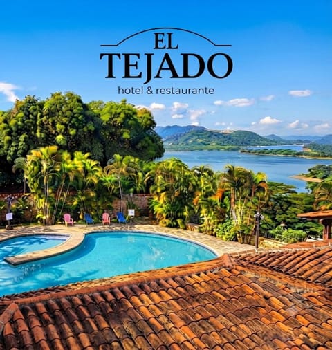 Restaurant/places to eat, Lake view, Pool view, sunbed