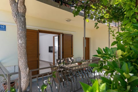 Patio, Garden, Seating area, Garden view