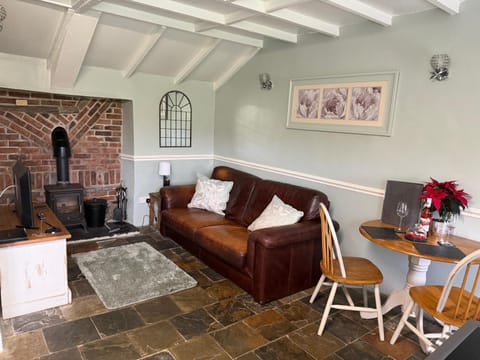 Byre Cottages & Log Cabin Cabin in Wales