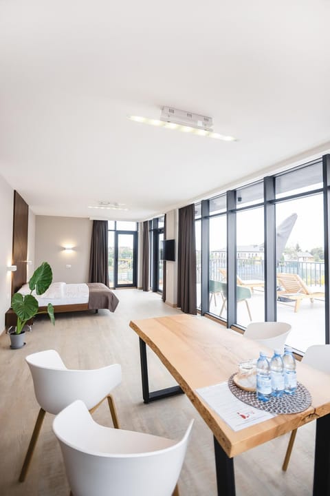 Photo of the whole room, Seating area, Dining area
