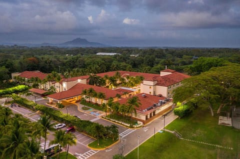Property building, Facade/entrance, Day, Neighbourhood, Bird's eye view, Mountain view