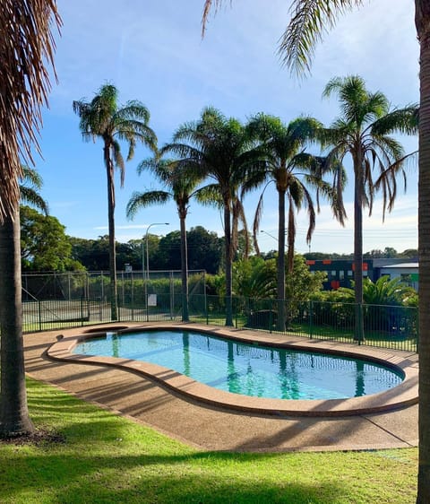 Swimming pool, Swimming pool