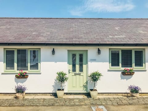 Orchard Cottage House in Wales