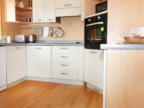 Oak Lodge House in England