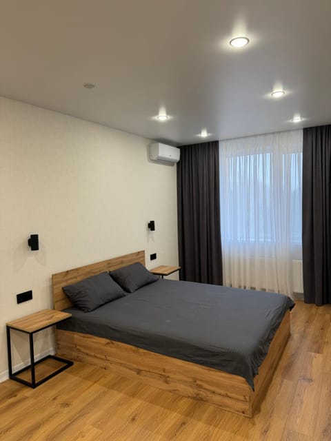 Bed, Photo of the whole room, Bedroom, air conditioner