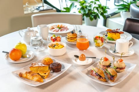 Buffet breakfast, Buffet breakfast