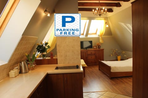 Bed, TV and multimedia, Coffee/tea facilities, Kitchen or kitchenette, Living room