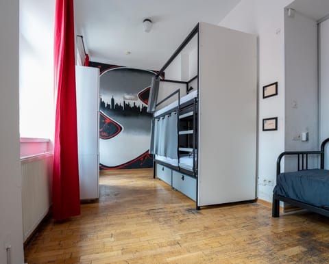 bunk bed