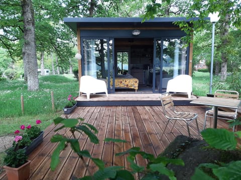 Camping Etang Du Camp Campground/
RV Resort in Auvergne-Rhône-Alpes