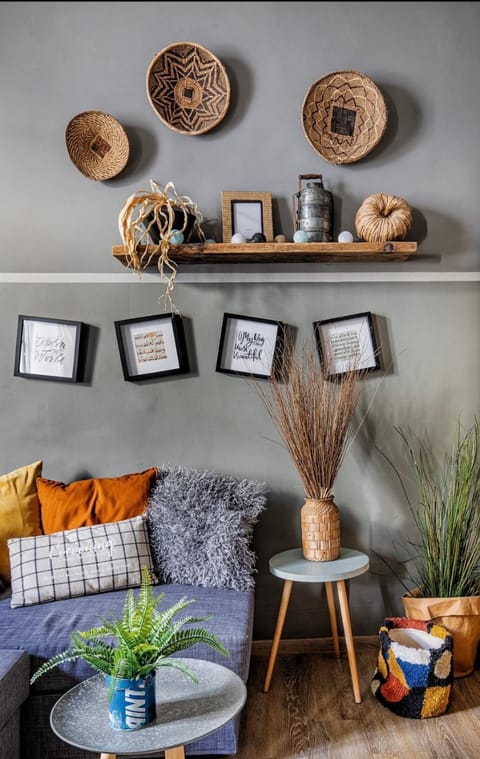 COCOON, Iconic Design in Historic Center & Breakfast Apartment in Sarzana