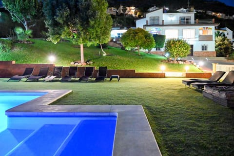 Garden view, Pool view