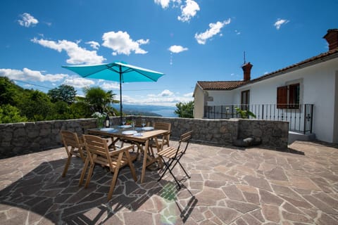 Property building, Balcony/Terrace, Garden view, Mountain view, Sea view