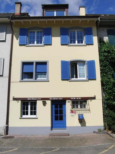 Property building, Facade/entrance, View (from property/room)