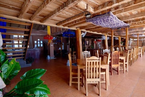 Restaurant/places to eat, Lobby or reception