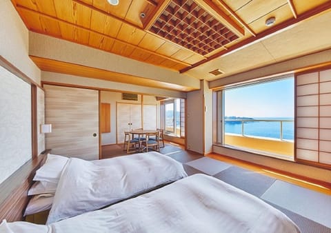 Bed, Balcony/Terrace, Living room, Sea view