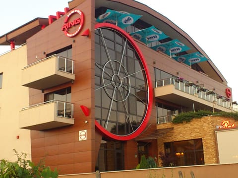 Property building, Day