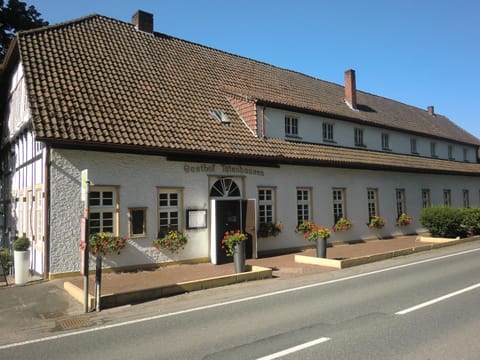 Property building, Restaurant/places to eat