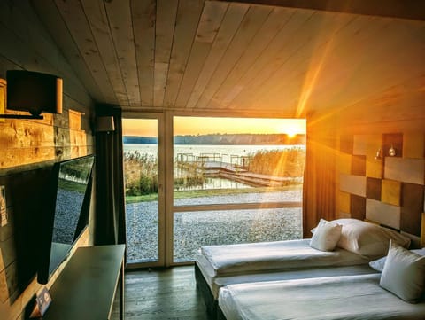 View (from property/room), Bedroom, Lake view