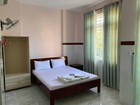 Bed, Photo of the whole room, Bedroom, towels, wardrobe