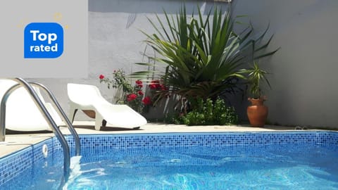 Swimming pool, Swimming pool, sunbed