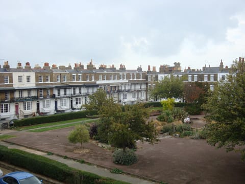 Garden, Area and facilities