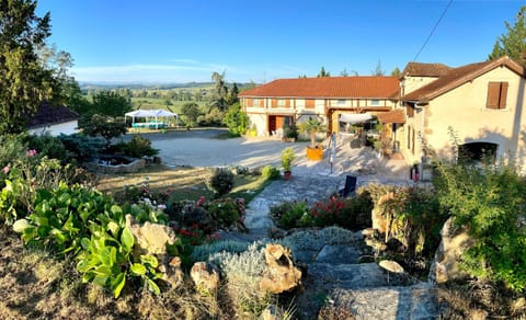 View (from property/room), Garden view, Mountain view