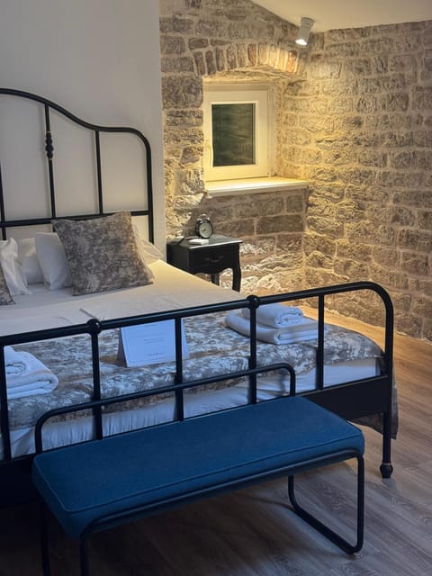 Bed, View (from property/room)