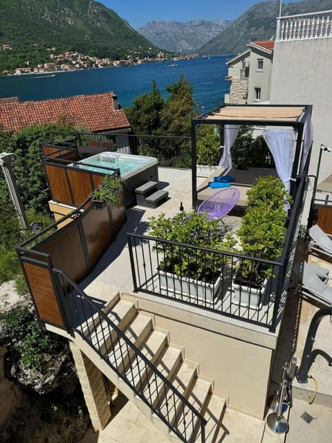 Patio, View (from property/room), Balcony/Terrace, Dining area