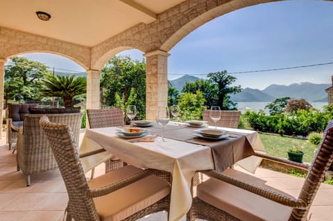 Garden, Balcony/Terrace, Beach, Garden view, Sea view, Family