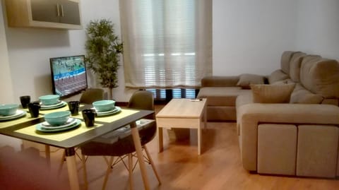 Living room, Photo of the whole room, Dining area