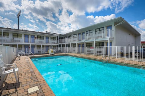 On site, Pool view, Swimming pool