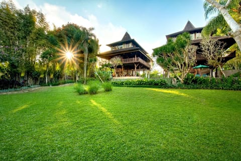 Property building, Garden, Garden